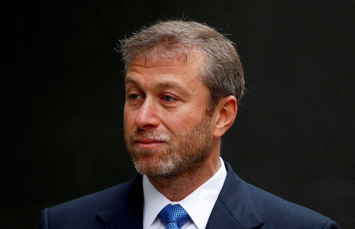 Después de 21 trofeos logrados en 19 temporadas, la era Abramovich se detiene brutalmente. (Foto: Andrew Winning | Reuters)