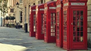 Cabinas telefónicas rojas de Gran Bretaña hallan nuevo uso
