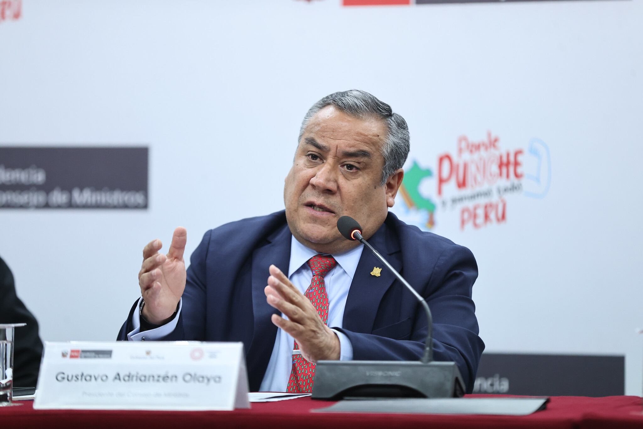 La resolución asegura que la participación de Gustavo Adrianzén en esta ceremonia de transmisión de mando es de suma importancia, debido a que reunirá a jefes de Estado y representantes de gobiernos de la región. (Foto: PCM)