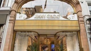 La lujosa marca de zapatos Jimmy Choo se pone en venta