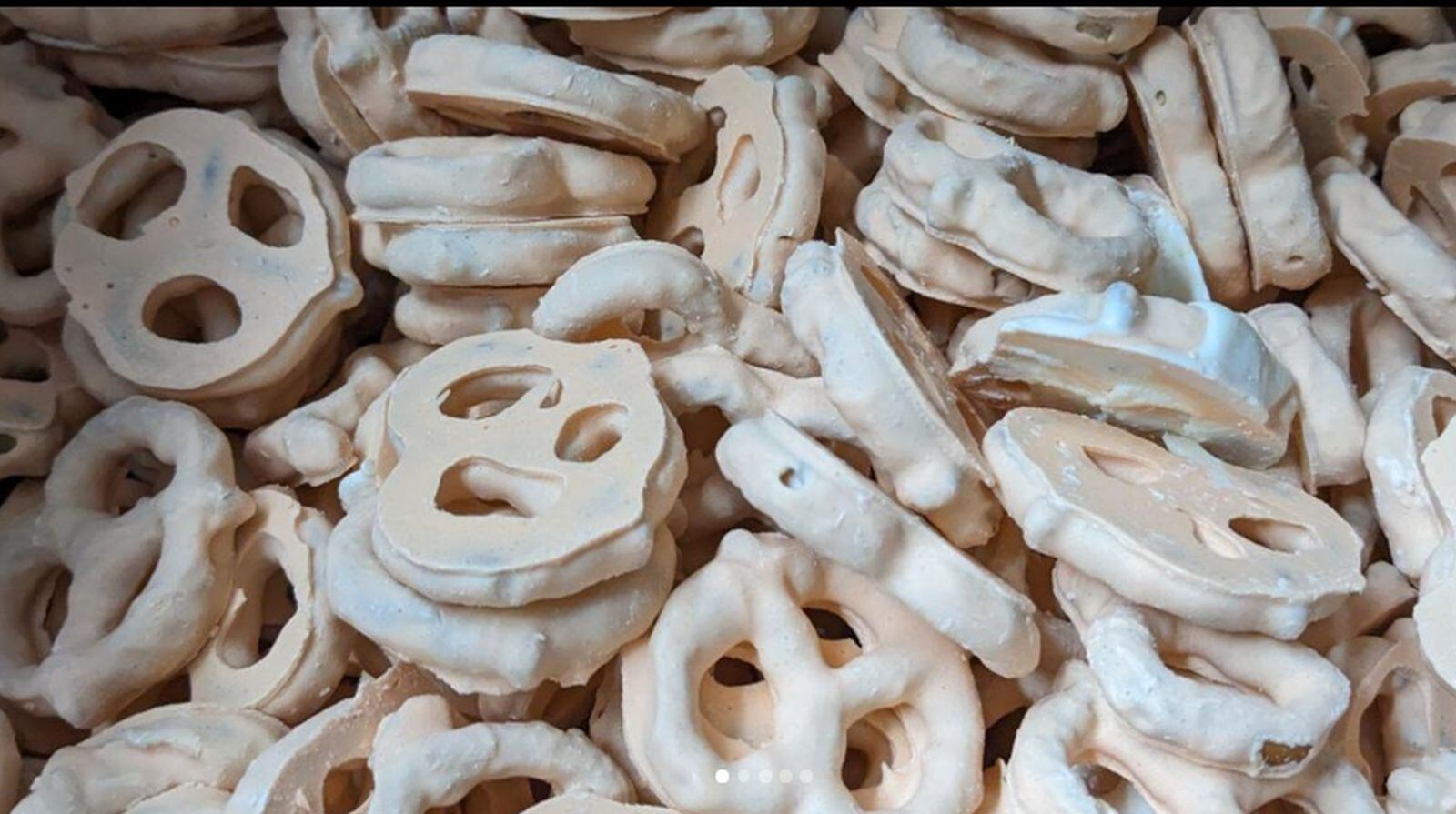 Las golosinas Palmer Candy Company que fueron sacadas del mercado tienen la recubierta blanca (Foto: Palmer Candy Company)