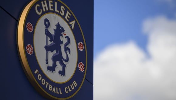 Un emblema del Chelsea Football Club en el estadio Stamford Bridge de Londres, Reino Unido, el viernes 18 de marzo de 2022. Fotógrafo: Chris J. Ratcliffe/Bloomberg