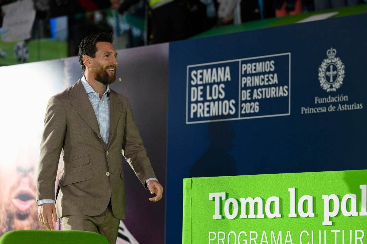 OVIEDO, 22/10/2026.-El futbolista argentino Leo Messi, Premio Princesa de Asturias de los Deportes 2026, durante el encuentro con la comunidad educativa, este jueves en el Palacio de los Deportes de Oviedo. EFE/Eloy Alonso