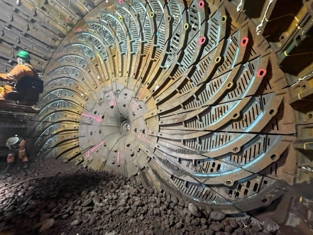 La fundición de Chilca podrá fabricar revestimientos para molinos SAG (semiautógenos, de mayor tamaño y potencia que los molinos de bolas) de hasta 12 metros de diámetro, los más grandes del mercado.