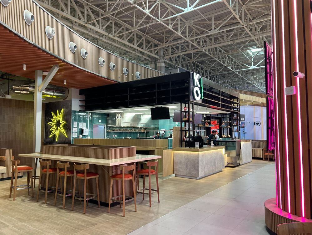Durante este 2025, KO sumará nuevos locales en el Aeropuerto Internacional Jorge Chávez y el centro comercial Jockey Plaza en Lima. Foto: MCK