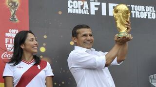 FOTOS: Así recibió Ollanta Humala la Copa Mundial FIFA en Palacio de Gobierno
