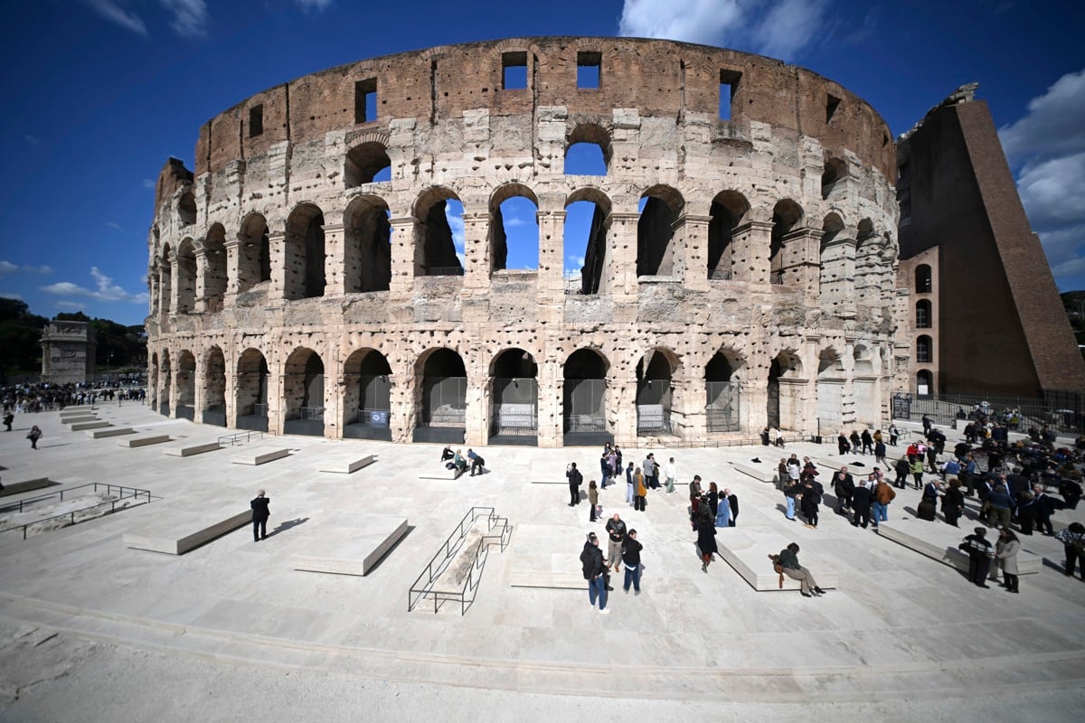La inauguración del nuevo diseño y área arqueológica de los ambulacros del sur del Coliseo en Roma, Italia, 17 de marzo de 2026. Los ambulacros que rodean el anfiteatro Flavio cumplían la función esencial de guiar a los espectadores a sus secciones de asientos designadas. (Italia, Roma) EFE/EPA/RICCARDO ANTIMIANI