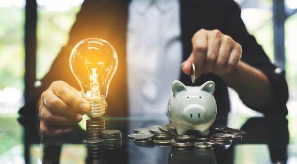 ¿Es un CEO eficiente con el costo de la energía? Las recientes tensiones geopolíticas, incluida la creciente crisis petrolera relacionada con Irán, han puesto de manifiesto lo rápido que los mercados energéticos pueden desestabilizarse a escala global.(Foto: Freepik)