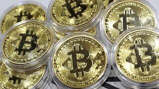 Bitcoin se desploma a su nivel más bajo en seis meses por temor de ataque ruso a Ucrania