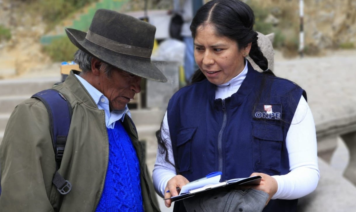 Este domingo 31 de mayo se realizará la única jornada nacional masiva para la Segunda Elección Presidencial. Entérate cómo ubicar tu local de entrenamiento y evitar multas de la ONPE. (Foto: ONPE)