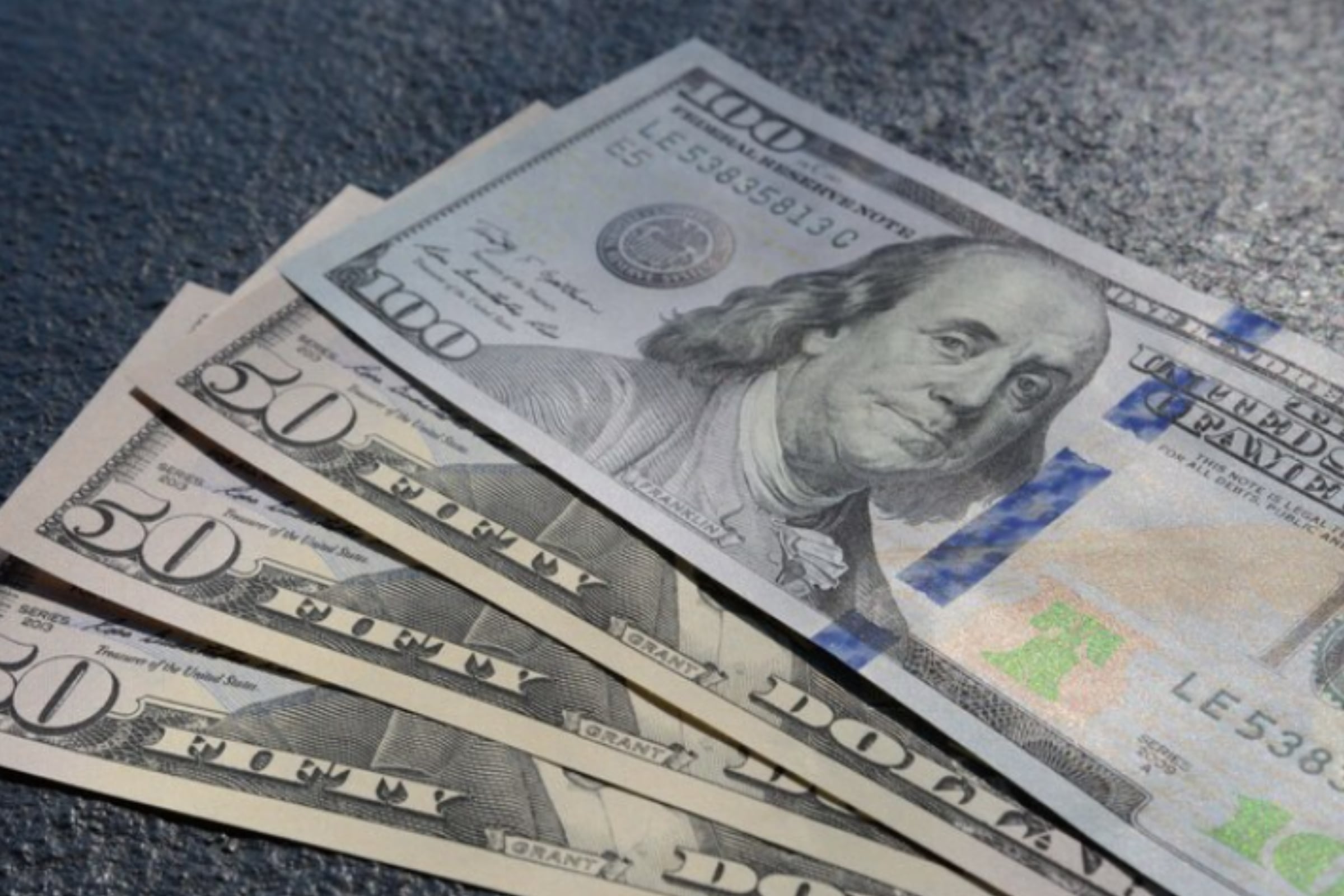 El IRS recomienda a las parejas casadas realizar sus declaraciones fiscales en modalidad conjunta. (Crédito: Freepik / Imagen referencial)