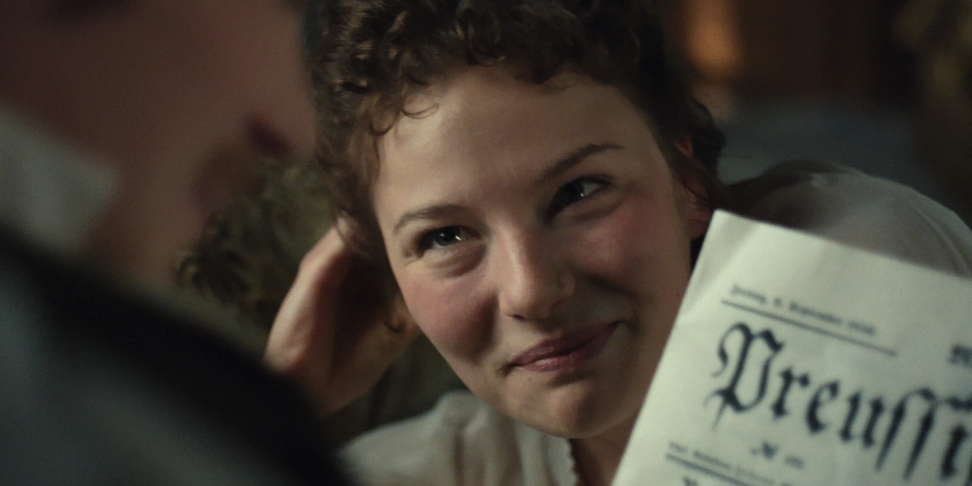 Devrim Lingnau es la protagonista de ambas temporadas de la serie "La emperatriz" (Foto: Netflix)