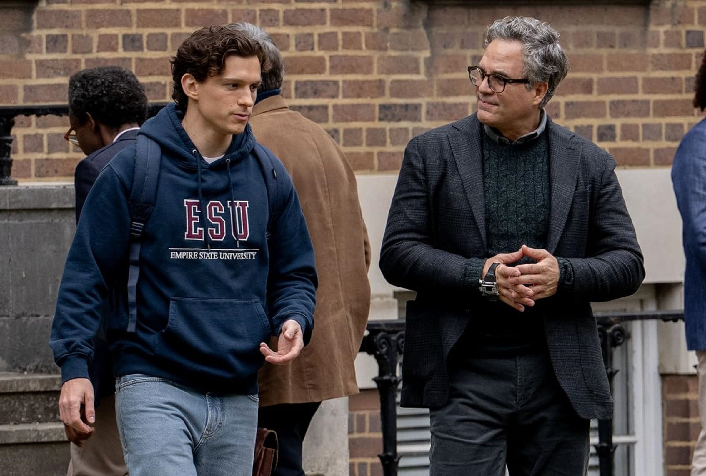 Peter Parker (Tom Holland) hablando con Bruce Banner (Mark Ruffalo) en una escena de la película "Spider-Man: Brand New Day", dirigida por Destin Daniel Cretton (Foto: Sony Pictures Releasing)