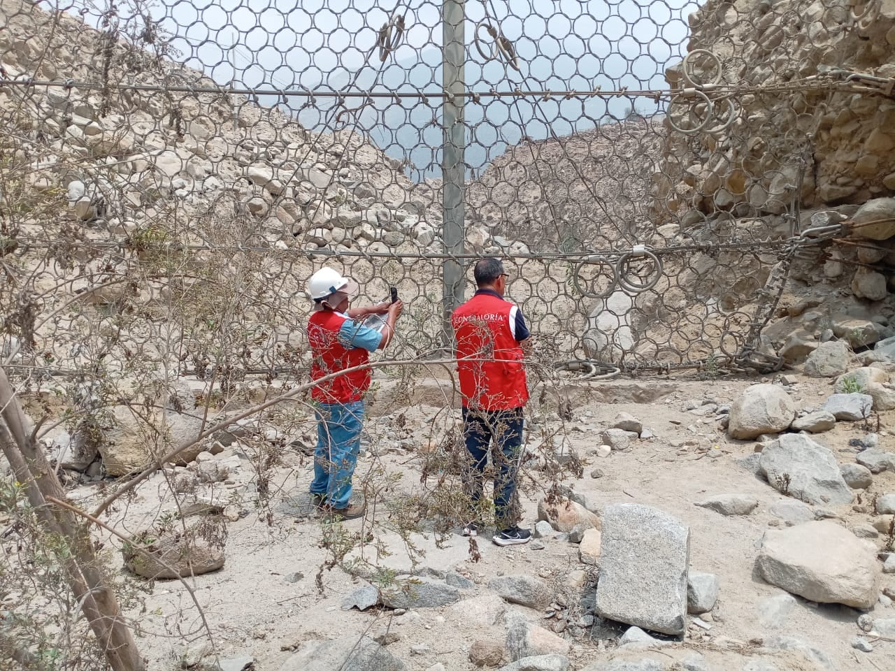 Detectaron falta de fichas actualizadas, maquinaria inoperativa y zonas con residuos acumulados. Foto: Contraloría.