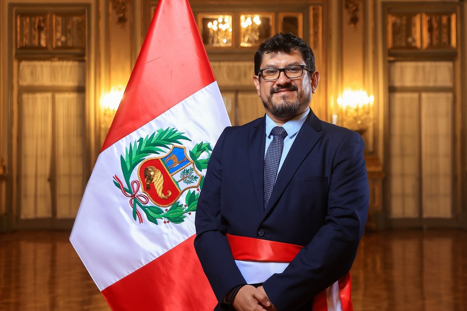 El economista reemplaza a Rafael Rey y cuenta con más de 20 años de experiencia en regulación de servicios públicos, infraestructura de transporte y APP.