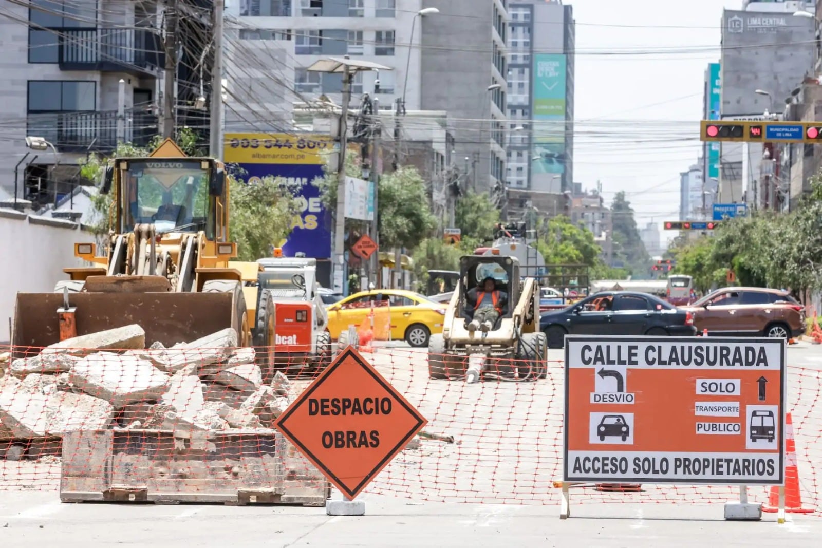 A pocos meses de las elecciones municipales de octubre del 2026, distritos como Breña, Barranco y San Bartolo han gastado menos del 3% de su presupuesto en obras. (Imagen: Andina)