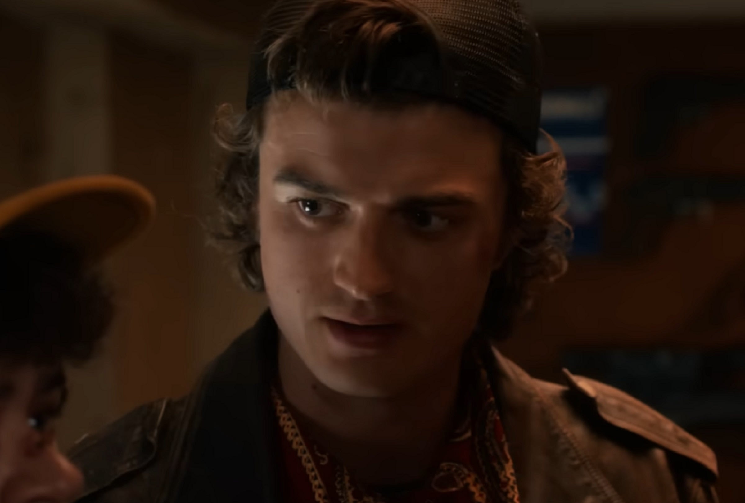 Steve Harrington (Joe Kerry) le dice a Dustin, “Si mueres, yo igual”, en el tráiler del Volumen 2 de la quinta temporada de "Stranger Things" (Foto: Netflix)
