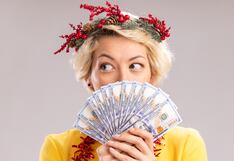 La mujer que ganó US$1 millón en la lotería y está regalando parte de su dinero