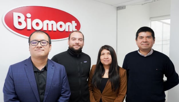 El gerente de Operaciones y Planta de Laboratorios Biomont, William Peña Jara; el gerente general adjunto, Aldo Pedraglio de Cossio; la gerenta comercial, Carminia Medrano; y el jefe de Recursos Humanos, Jaime Ramos Palomino.