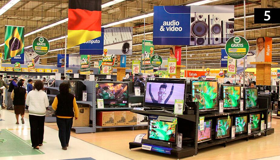 La mitad de los compradores peruanos online se encuentran en el grupo de 20 a 30 años. (Foto: Andina)