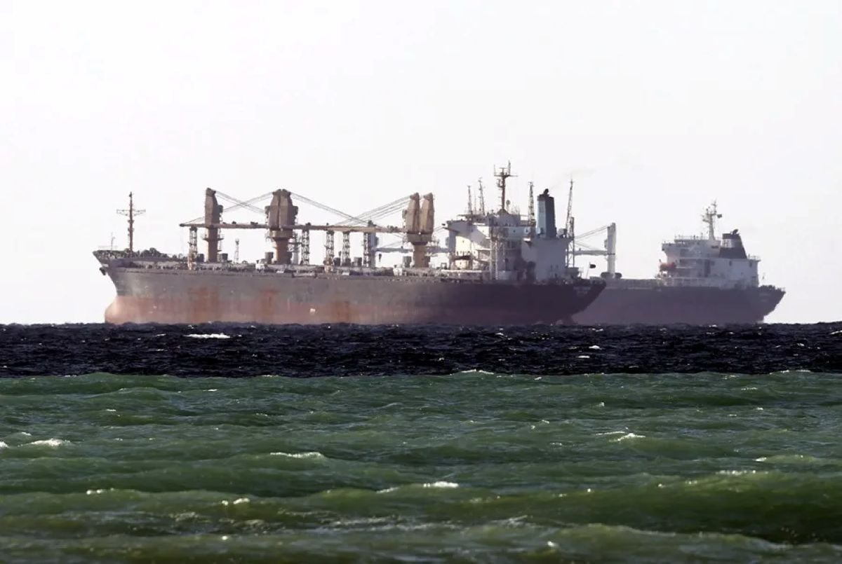 Dos superpetroleros iraníes transportaron cerca de 3.8 millones de barriles de crudo, marcando la primera exportación petrolera del país en dos meses. Foto: EFE.