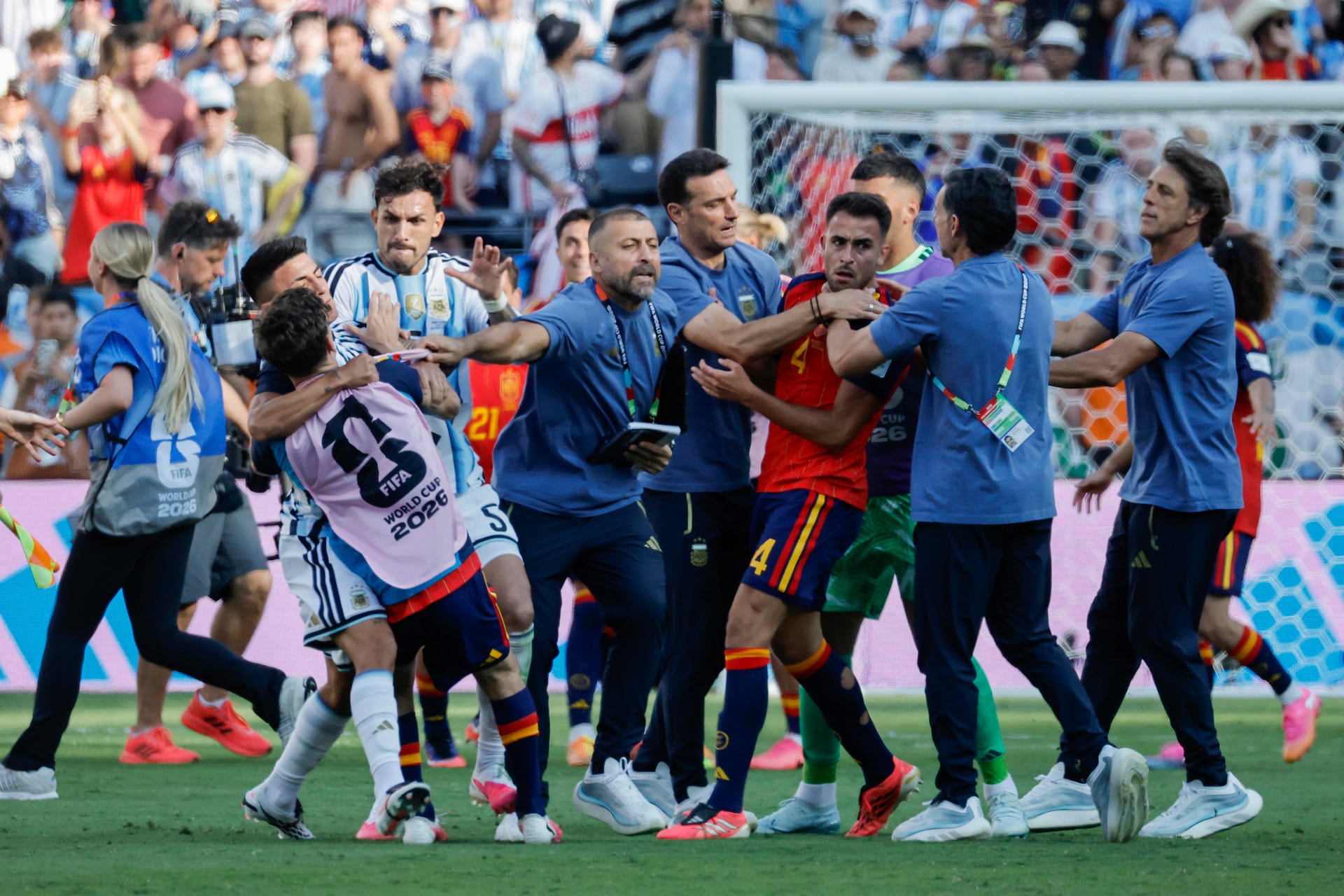 FIFA abre procedimiento contra Argentina y al jugador español Gavi por incidentes en la final. Foto: EFE