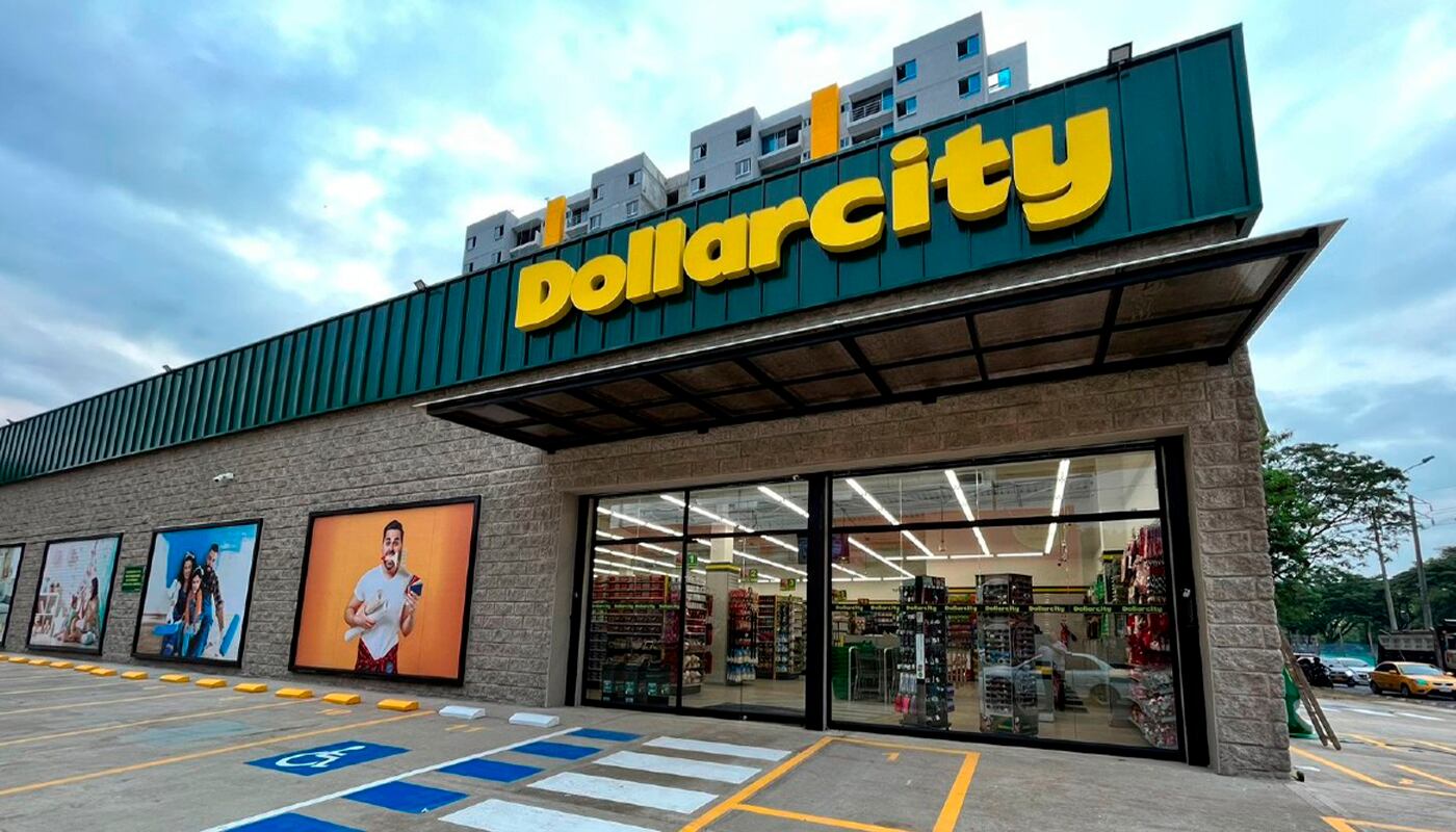 Dollarcity inició el 2026 con tres nuevas aperturas en Lima, al inaugurar un local en Punta Hermosa y dos tiendas en el distrito de Chorrillos, reforzando su presencia en el sur de la capital. (Foto: Dollarcity Perú)