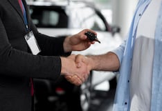 Confirmado, ley CARS en California regirá desde el 1 de octubre: en qué consiste y qué tarifas pueden pagar los compradores de vehículos usados