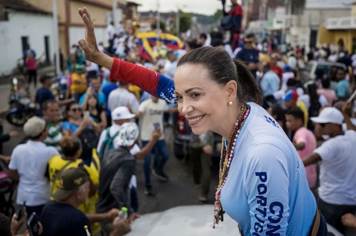 María Corina Machado será la primera figura venezolana en recibir el Nobel de la Paz, en una ceremonia marcada por la presencia de la familia real noruega y un amplio despliegue protocolar. Foto: EFE.
