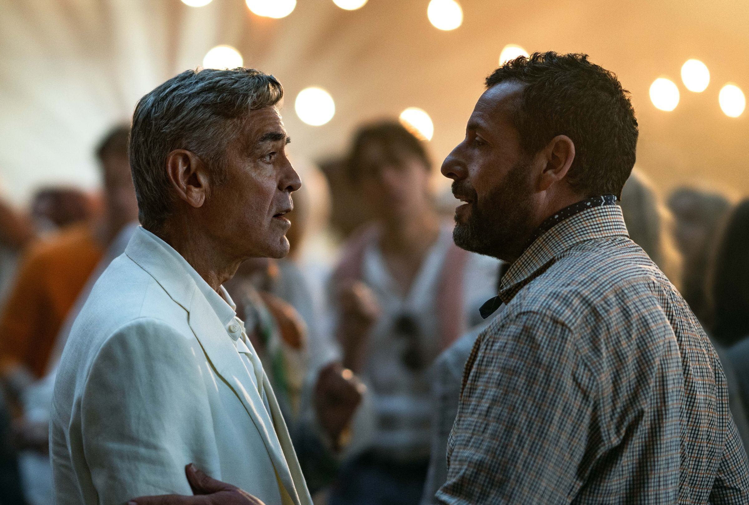 Clooney fue condecorado en 2016 como Oficial de la Orden de las Artes y las Letras (Foto: Netflix)