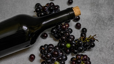 El vino peruano atraviesa uno de sus momentos más interesantes. Estas son las cifras que marcarán su futuro. (Foto: Pexels /ChatGPT)