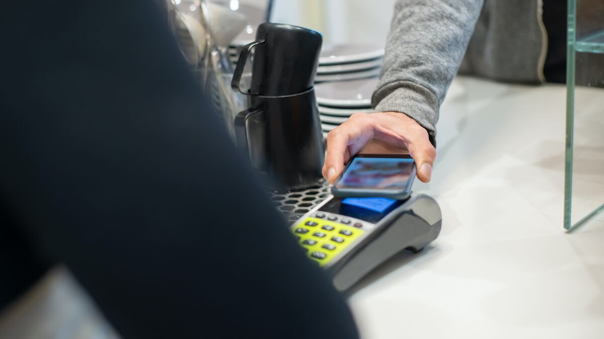 María y el celular: El potencial de las finanzas abiertas para la inclusión