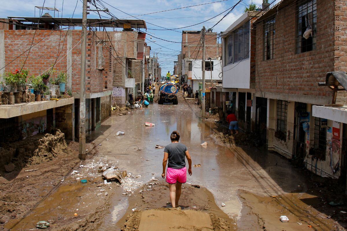 Se proyecta que alrededor de 8 millones de peruanos se verán impactados por la presencia de este fenómeno climático que tendrá mayor impacto a fines de este año e inicios del 2024. (Foto: AFP)