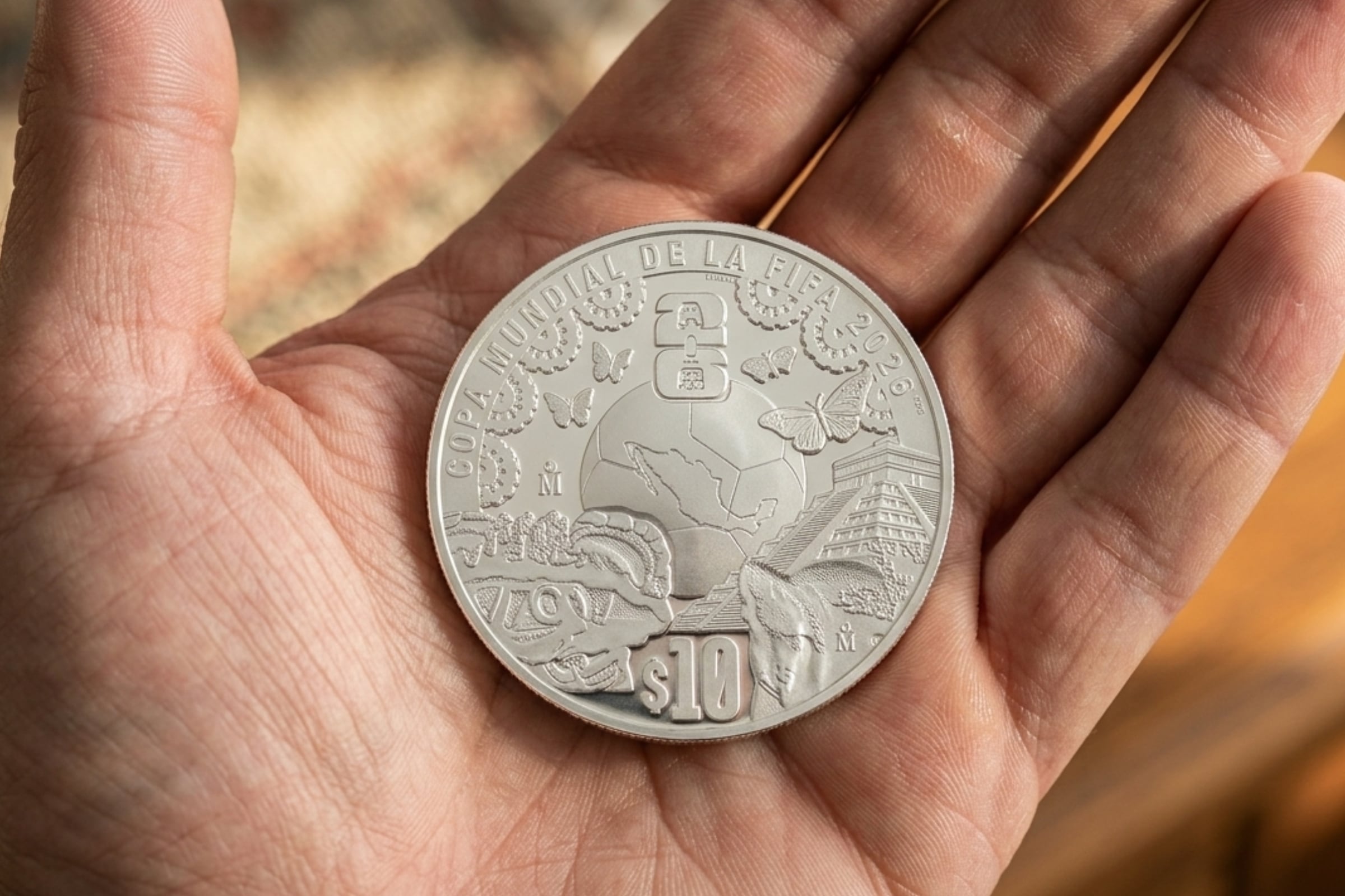 Se trata de una nueva colección para los amantes del fútbol y numismáticos. (Crédito: Imagen creada por El Comercio MAG usando Gemini / Imagen referencial no válida legalmente, solo usada con fines educativos)