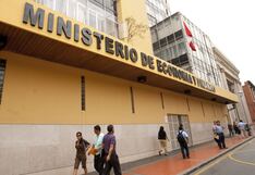 Poder Ejecutivo no dará marcha atrás y aplicará DU a la Contraloría