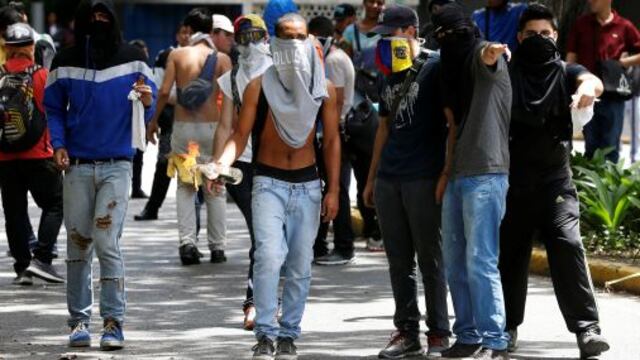 Indignación y miedo dejan saqueos en la favela más populosa de Venezuela