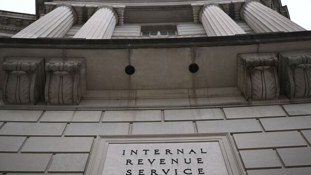 IRS: qué pasa si no presentas tu declaración de impuestos a tiempo 