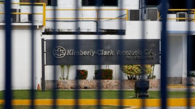 Gobierno venezolano asume control de planta de estadounidense Kimberly-Clark