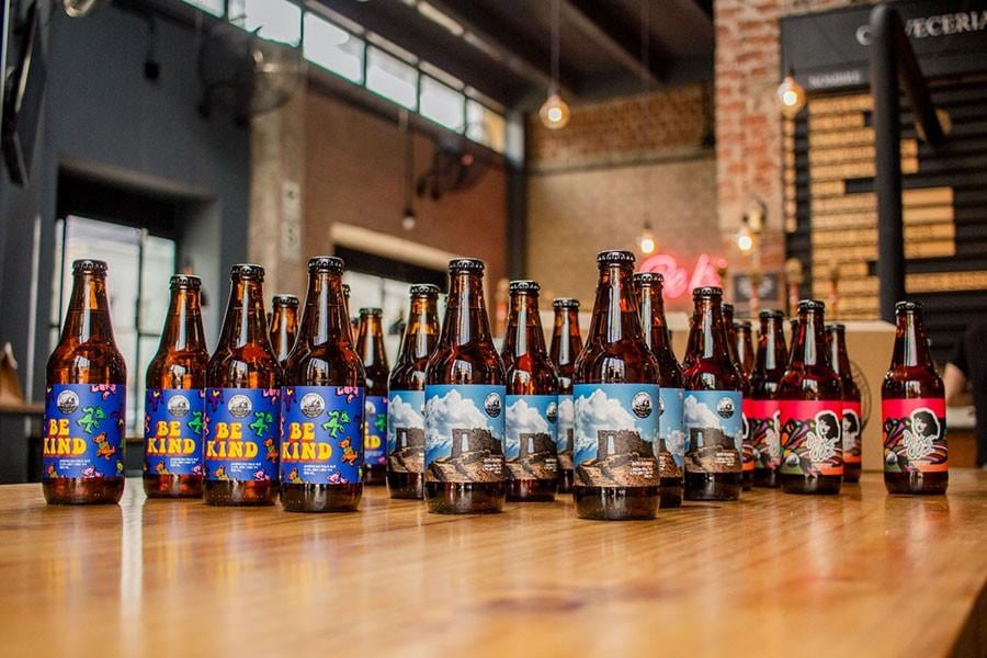 Cervecería del Valle Sagrado cuenta con 6 taproom: 2 en Cusco, 2 en el Valle Sagrado y 2 en Lima.