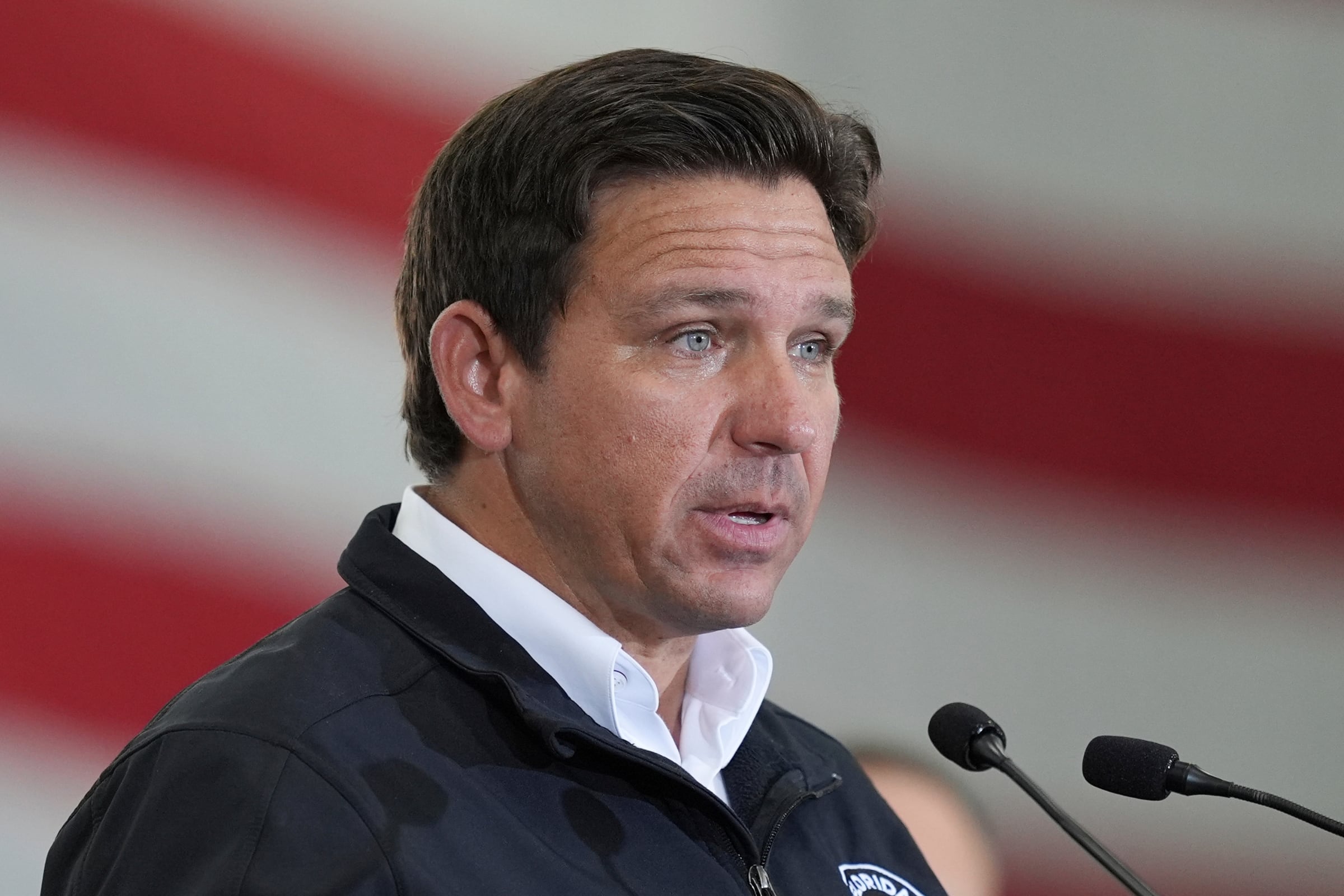 Estas nuevas normas en Florida, aprobadas por DeSantis, muestran que desde su gobernación ha impulsado el ahorro para los habitantes de Florida (Foto: AP)