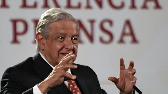 López Obrador acuerda con empresarios mantener precios de productos básicos