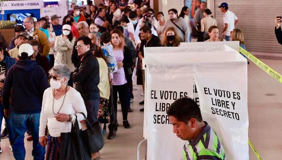 Las elecciones que se celebrarán este domingo serán las más grandes de la historia de México porque más de 97 millones de personas están convocadas a las urnas para renovar. (Foto: EFE)