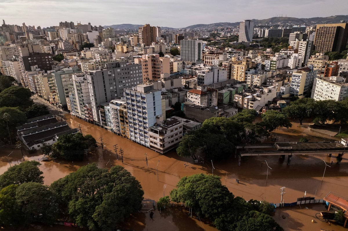 Vista aérea de una zona inundada de Porto Alegre, estado de Rio Grande do Sul, Brasil, tomada el 8 de mayo de 2024. (Foto de Nelson ALMEIDA / AFP)