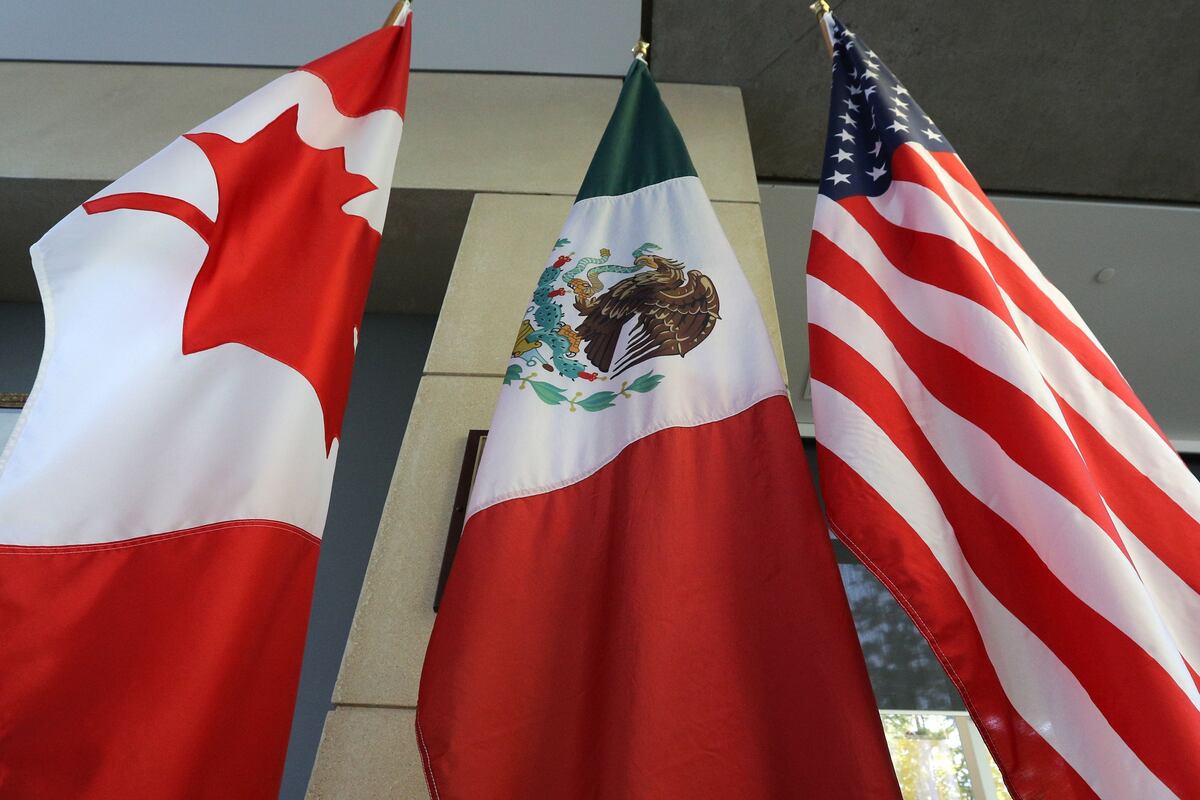 e a Trump le resultaría difícil aceptar una renovación o la revisión del T-MEC si México no coopera en temas claves como el tratado bilateral de aguas de 1944 y la seguridad. (Foto: AFP)