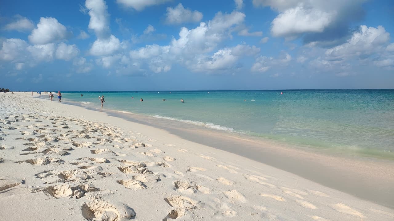 Mar turquesa y arena blanca, el binomio más valioso de la isla. (Foto: Camila Vera, solo para Gestión)