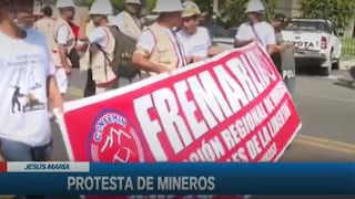 Mineros artesanales marchan exigiendo se derogue DL 1607 y que se respete plazo para formalizarse