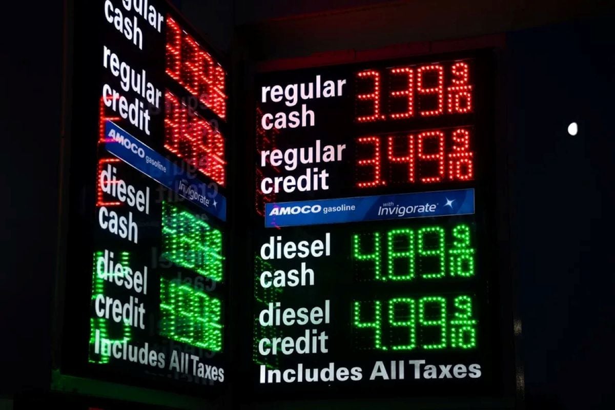 El precio promedio de la gasolina en Estados Unidos superó los US$ 3.50 por galón, impulsado por las tensiones en el suministro mundial de petróleo tras la escalada del conflicto en Oriente Medio. Foto: EFE.