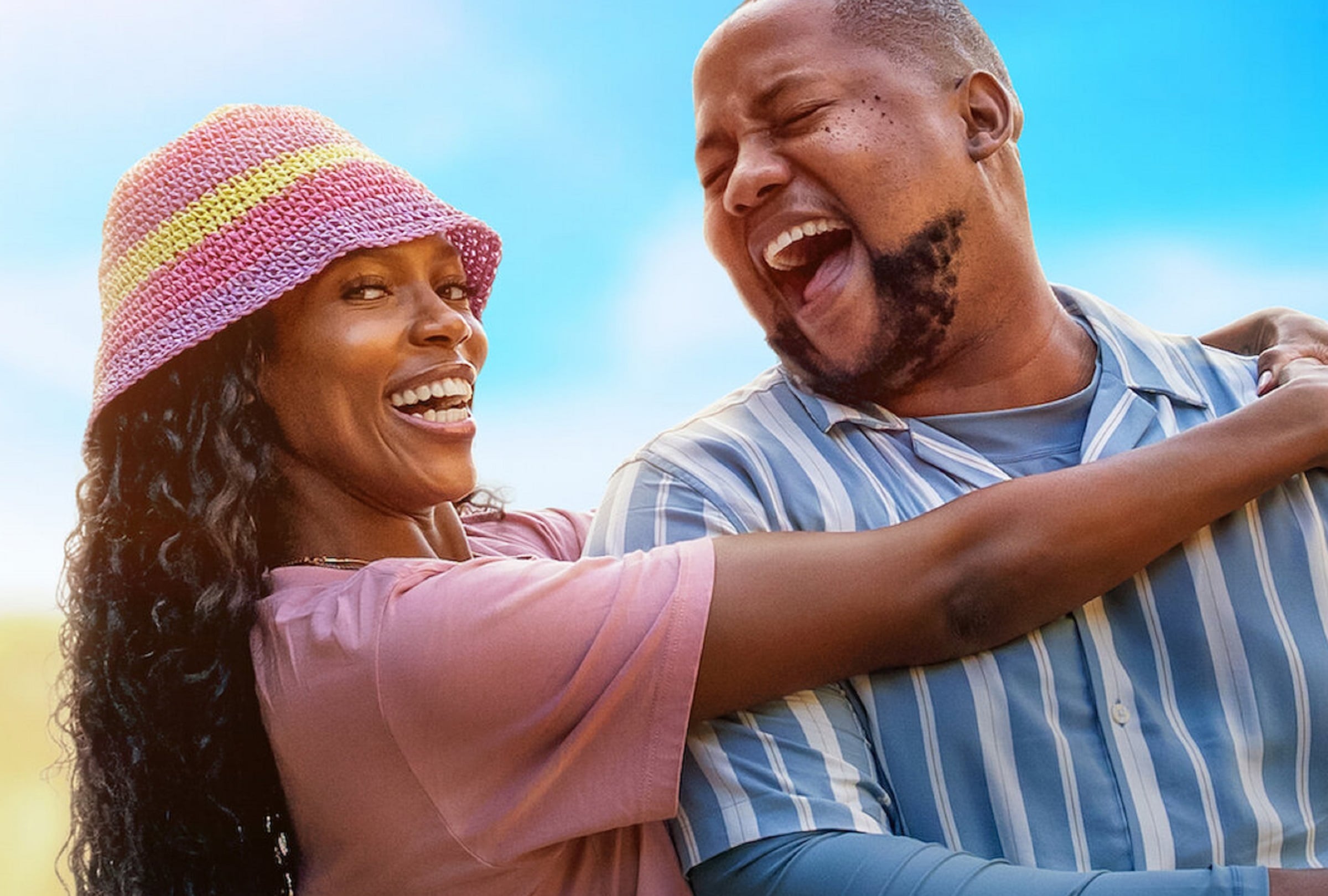Katlego Lebogang interpreta a Thando y Siya Sepotokele interpreta a Charles en la comedia romántica "Yoh! Bestie" (Foto: Netflix)