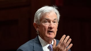 Jefe de la Fed calma temores de alza de tasas y suben los Treasuries