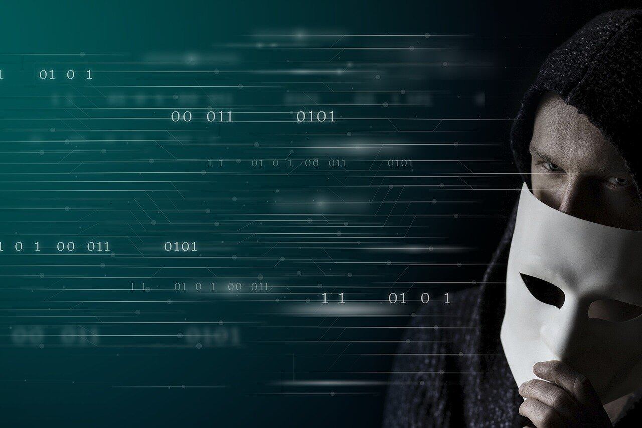 En los fraudes de primera parte, los individuos utilizan sus propias identidades para llevar a cabo engaños, mientras que en el fraude de tercera parte se emplean identidades robadas o sintéticas. (Foto: Pixabay)